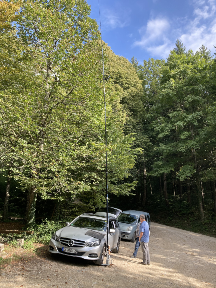 Familienfuchsjagd am 12.09.2021 (Bild 1 von 20) Familienfuchsjagd am 12.09.2021 (Bild 1 von 20)