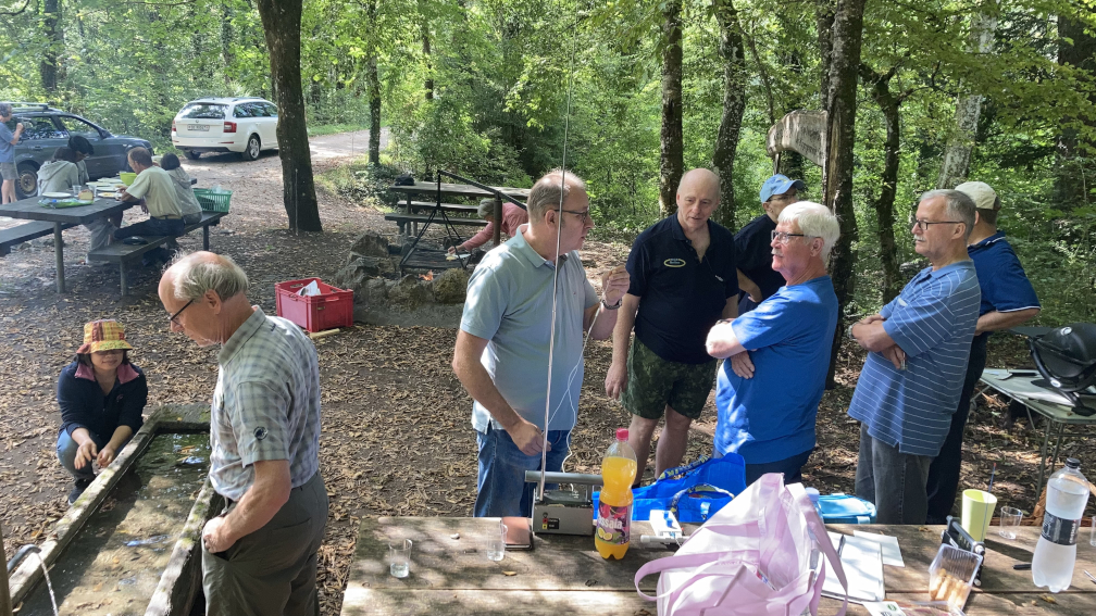 Familienfuchsjagd am 12.09.2021 (Bild 12 von 20) Familienfuchsjagd am 12.09.2021 (Bild 12 von 20)