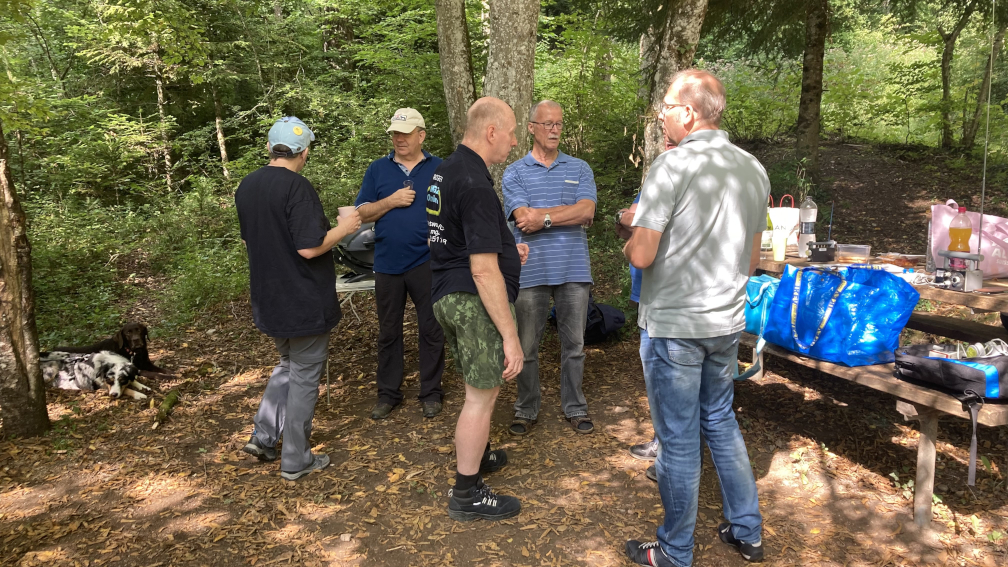 Familienfuchsjagd am 12.09.2021 (Bild 13 von 20) Familienfuchsjagd am 12.09.2021 (Bild 13 von 20)